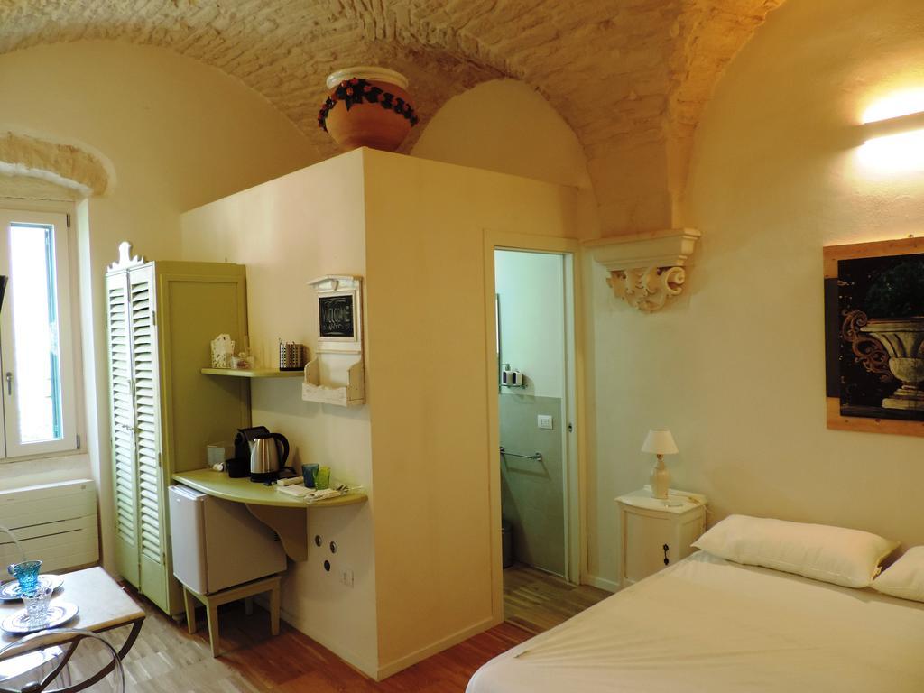Casa Adele - Dimora Del 1700 Nel Centro Storico Bed and Breakfast Martina Franca Buitenkant foto