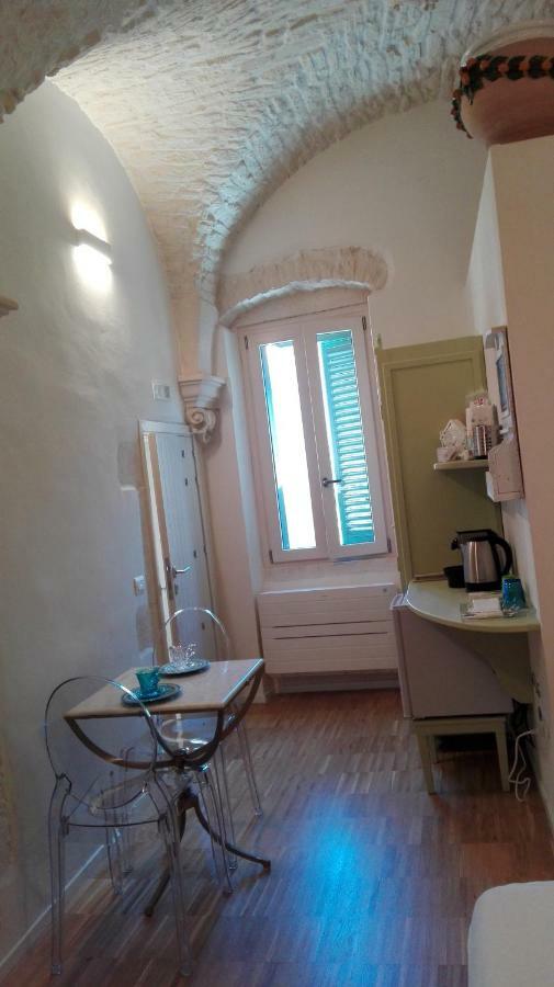 Casa Adele - Dimora Del 1700 Nel Centro Storico Bed and Breakfast Martina Franca Buitenkant foto